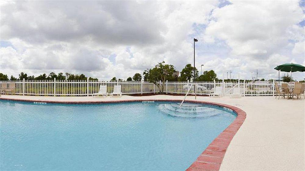Holiday Inn Express & Suites Sebring By Ihg Exterior foto