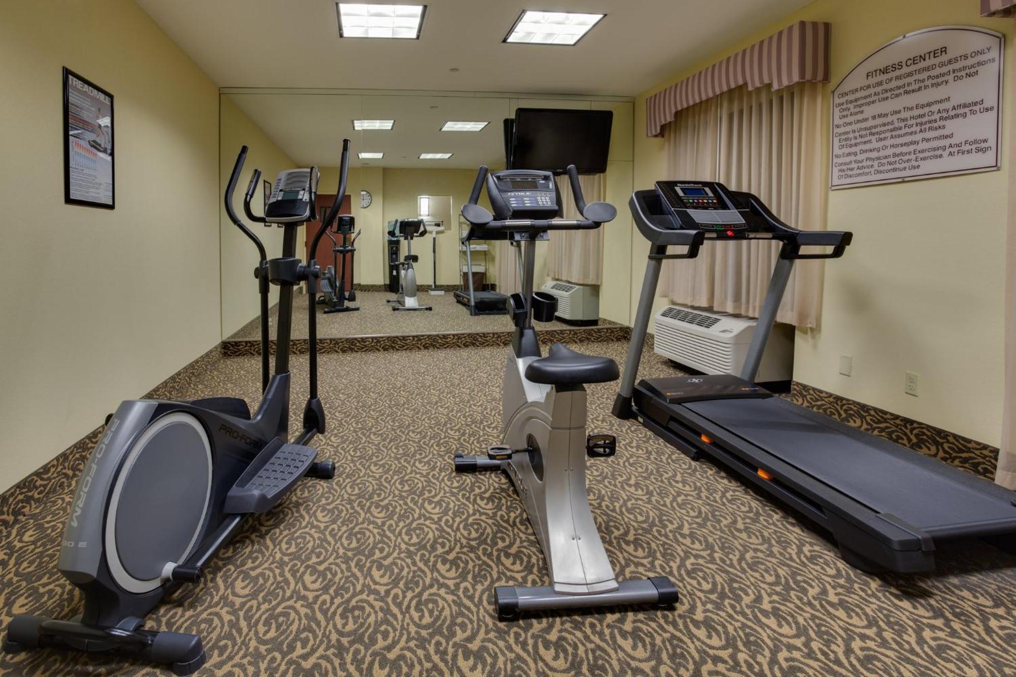 Holiday Inn Express & Suites Sebring By Ihg Exterior foto